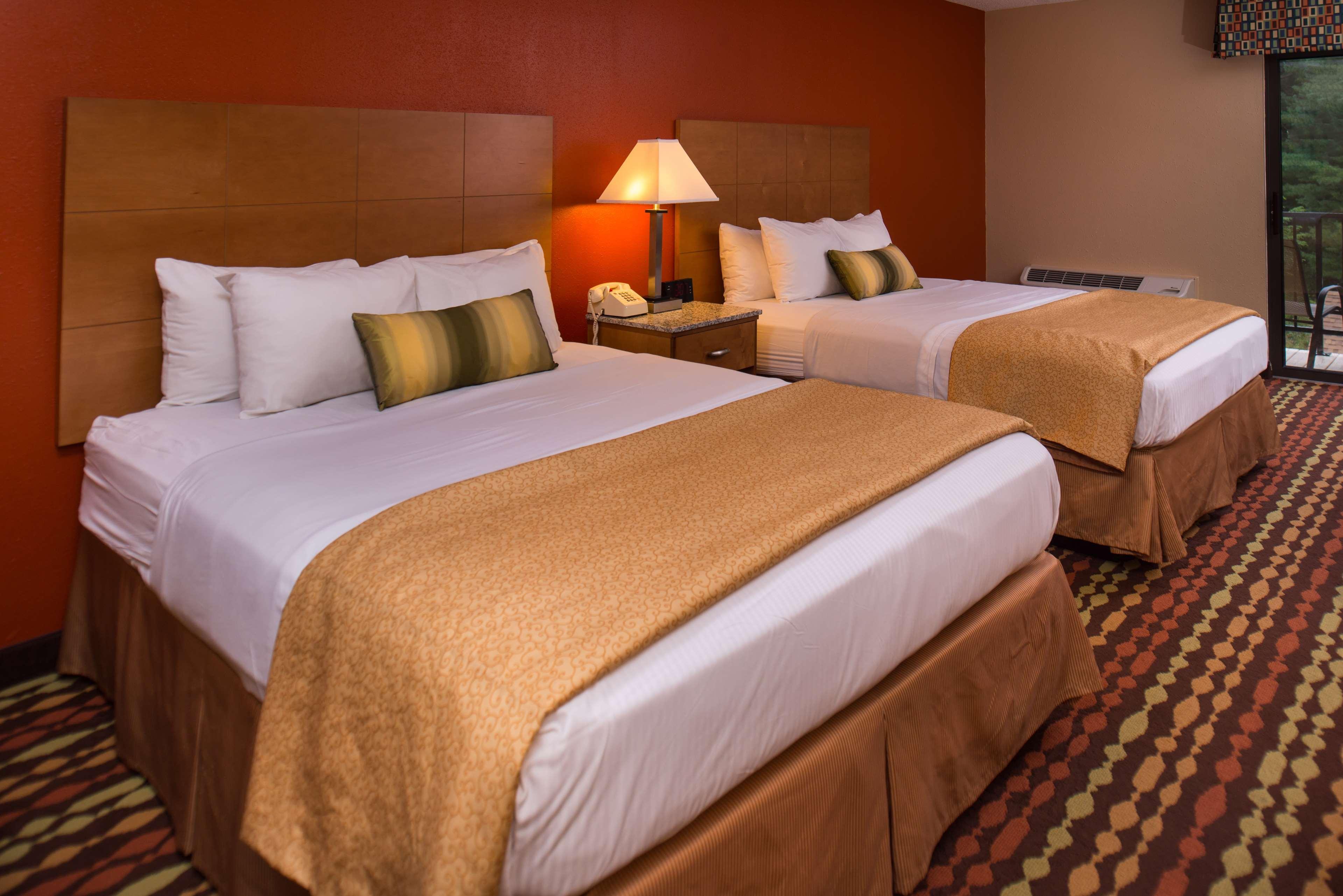 Best Western Ambassador Inn & Suites Wisconsin Dells Exterior foto