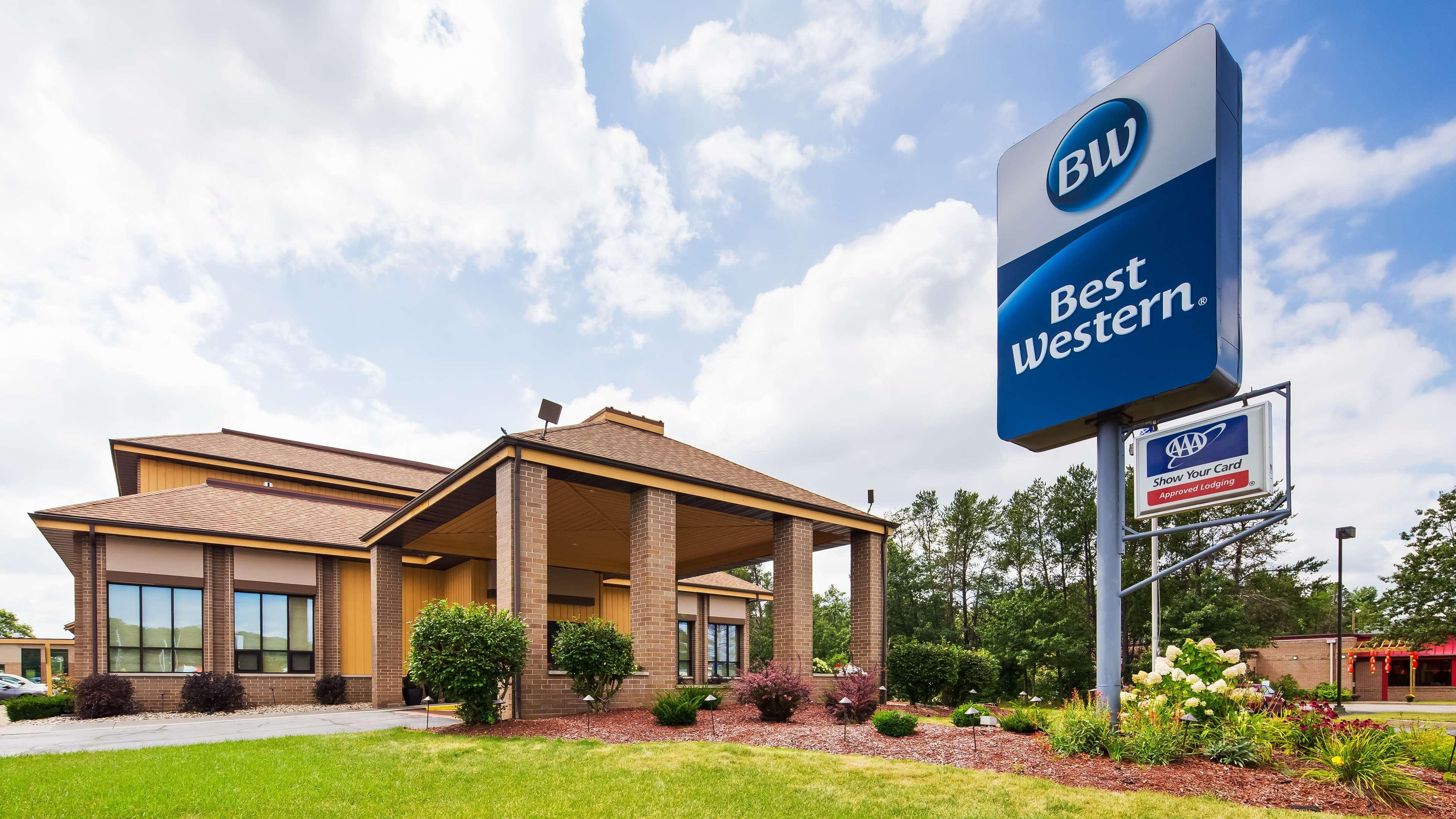 Best Western Ambassador Inn & Suites Wisconsin Dells Exterior foto