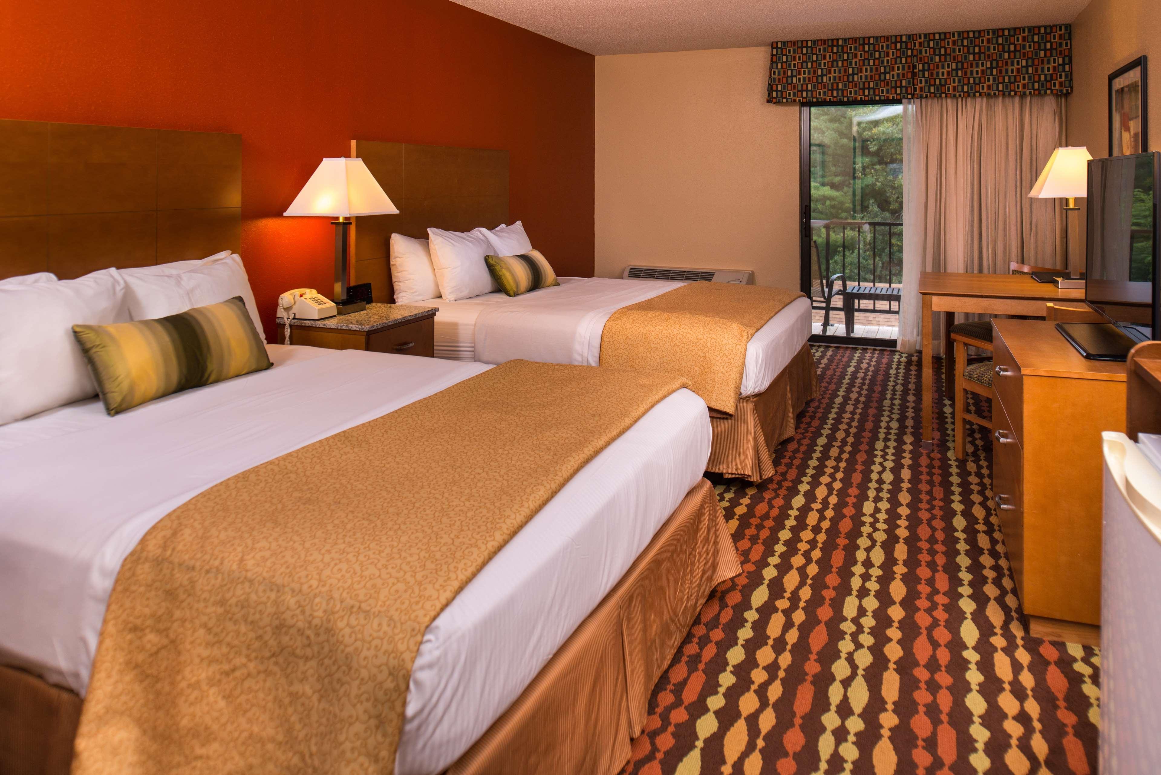 Best Western Ambassador Inn & Suites Wisconsin Dells Exterior foto