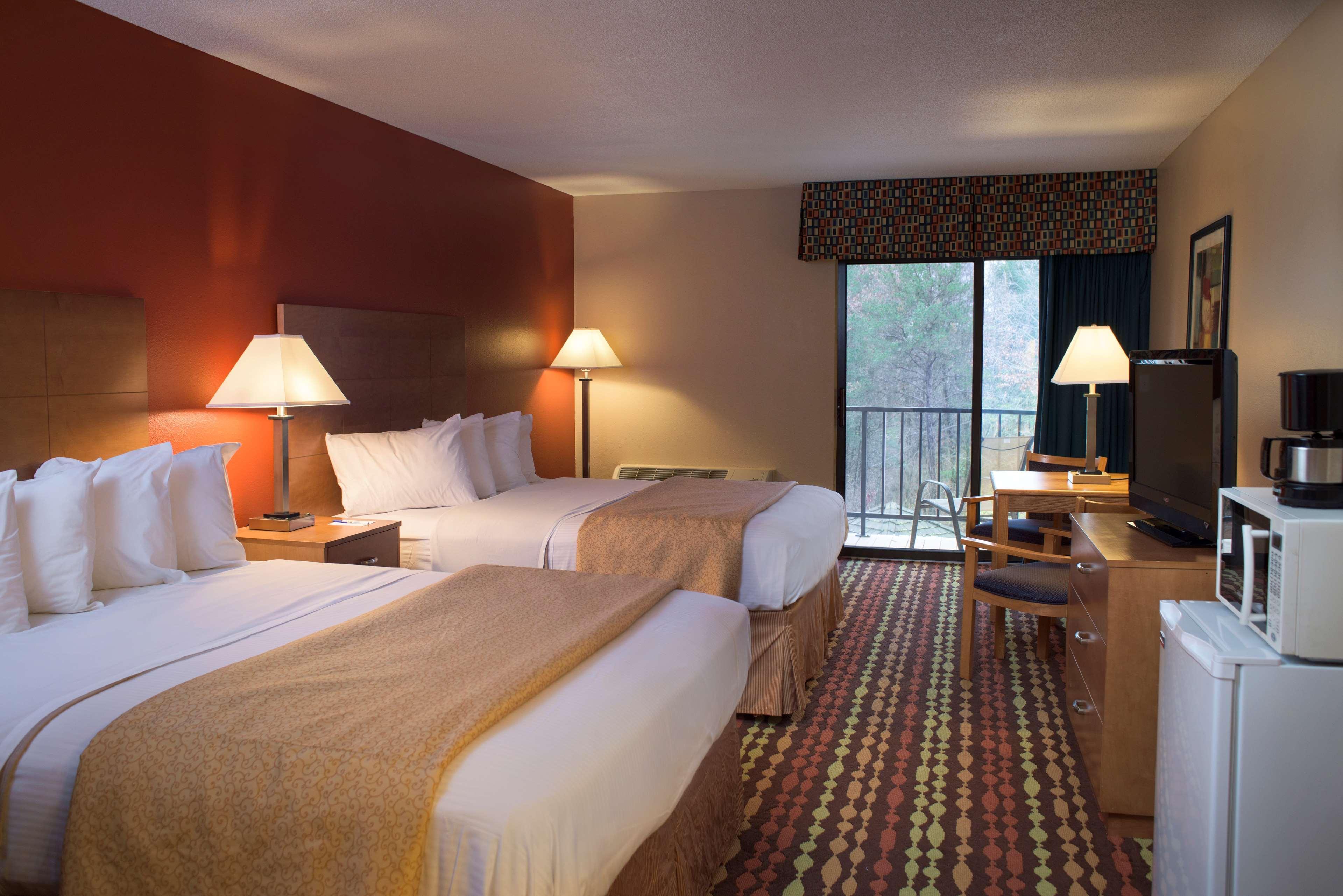 Best Western Ambassador Inn & Suites Wisconsin Dells Exterior foto
